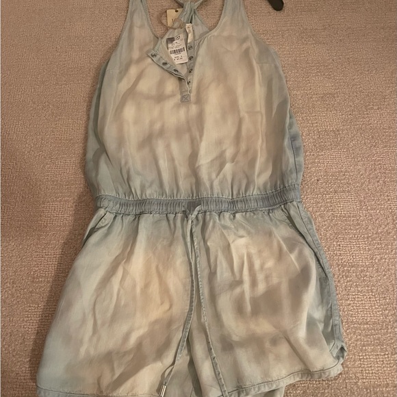 Romper by Elan, Size S, never worn, roomy - Picture 2 of 9
